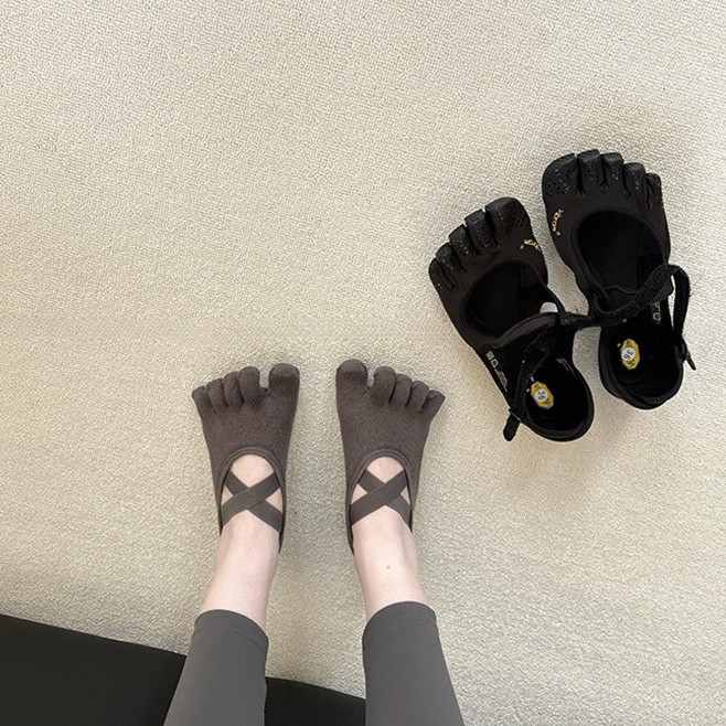 Women's Criss-Cross Strappy Fi - No Show Sock Women ulasan dan harga